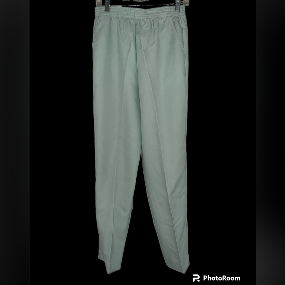Women’s mint green knit pants A297AR1
